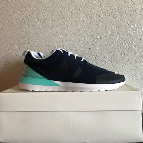 Nike Rosherun NM W SP - Picture 2 of 3